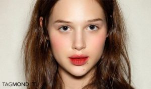 مدل آرایش لب پاییزه