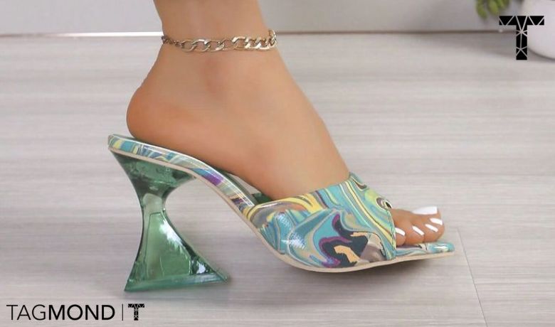 مدل صندل پاشنه بلند با طراحی خاص و زیبایی بصری