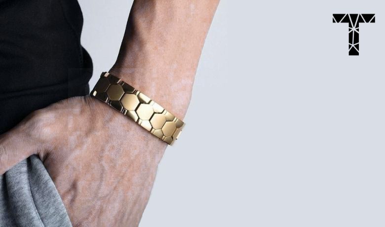 دستبند طلایی مردانه؛ انتخابی شیک برای استایل تابستانی آقایان