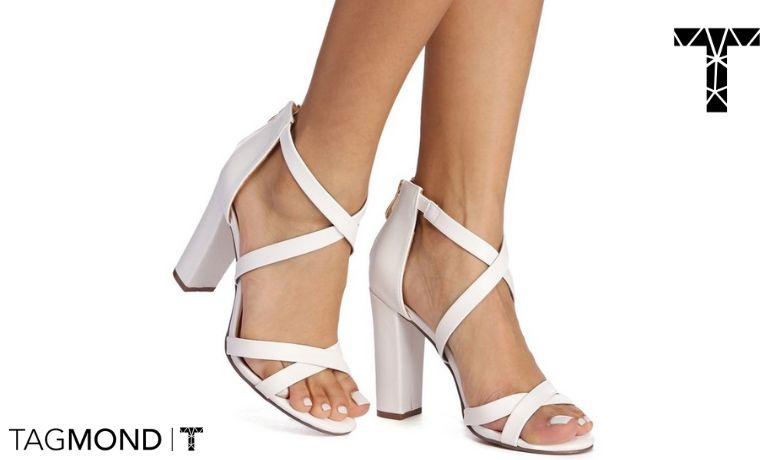 راهنمای خرید صندل با توجه به کاربرد و طراحی/ صندل پاشنه‌بلند؛ انتخابی برای استایل رسمی و کژوال