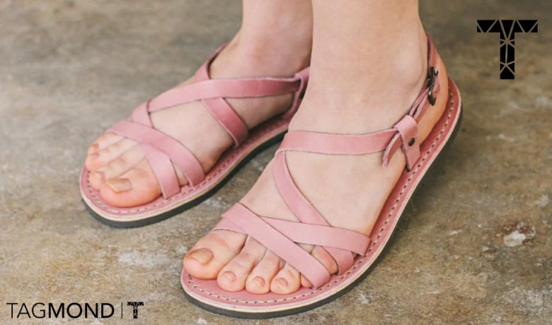 چرا انتخاب صندل زنانه درست اهمیت دارد؟