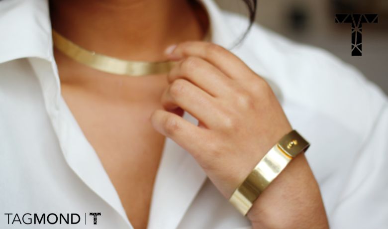 دستبند طلایی زنانه؛ جزئی جدایی‌ناپذیر استایل و اکسسوری تابستانی